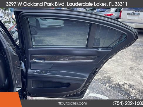 Used 2014 BMW 750i image 38