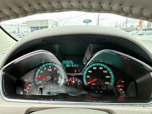 Used 2015 Chevrolet Traverse LT image 21