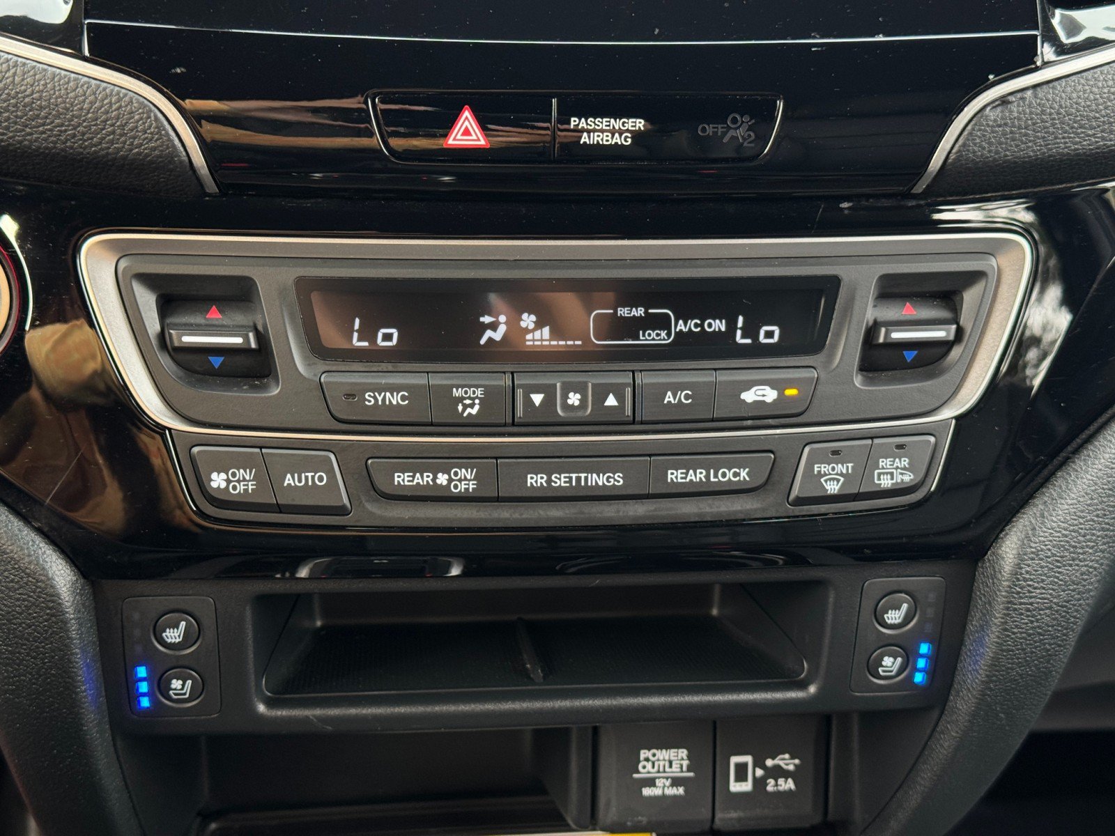 Used 2023 Honda Passport Elite image 30