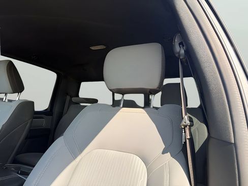 Used 2022 RAM 1500 Big Horn AWD/4WD image 17