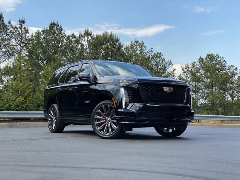 Used 2026 Cadillac Escalade V AWD/4WD image 26