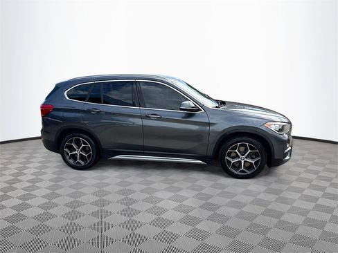 Used 2019 BMW X1 xDrive28i image 5