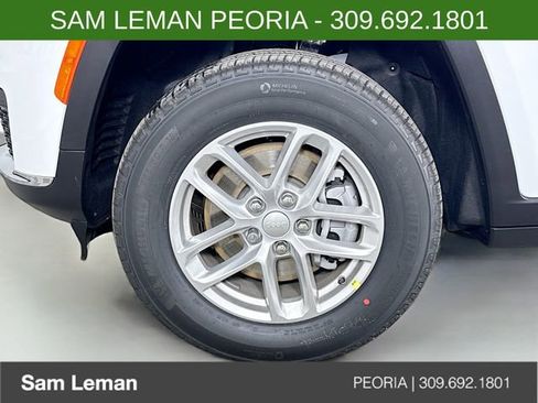 New 2025 Jeep Grand Cherokee L Laredo w/ Luxury Tech Group I image 31