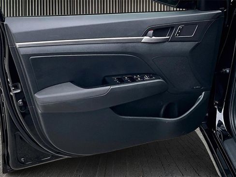 Used 2020 Hyundai Elantra Limited w/ Ultimate Package 03 image 23