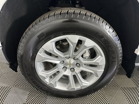 Certified 2023 Chevrolet Silverado 1500 LTZ w/ LTZ Convenience Package II AWD/4WD image 35