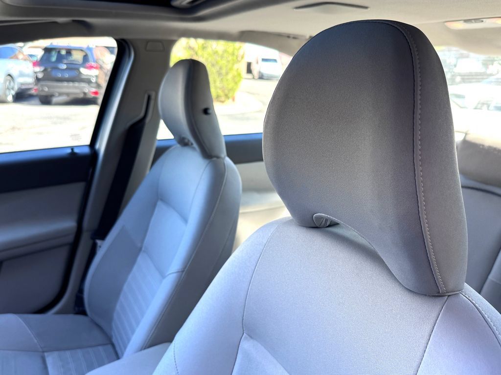 Used 2008 Volvo S40 2.4i FWD image 21