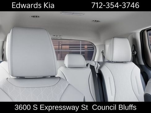 New 2026 Kia Carnival EX FWD image 29
