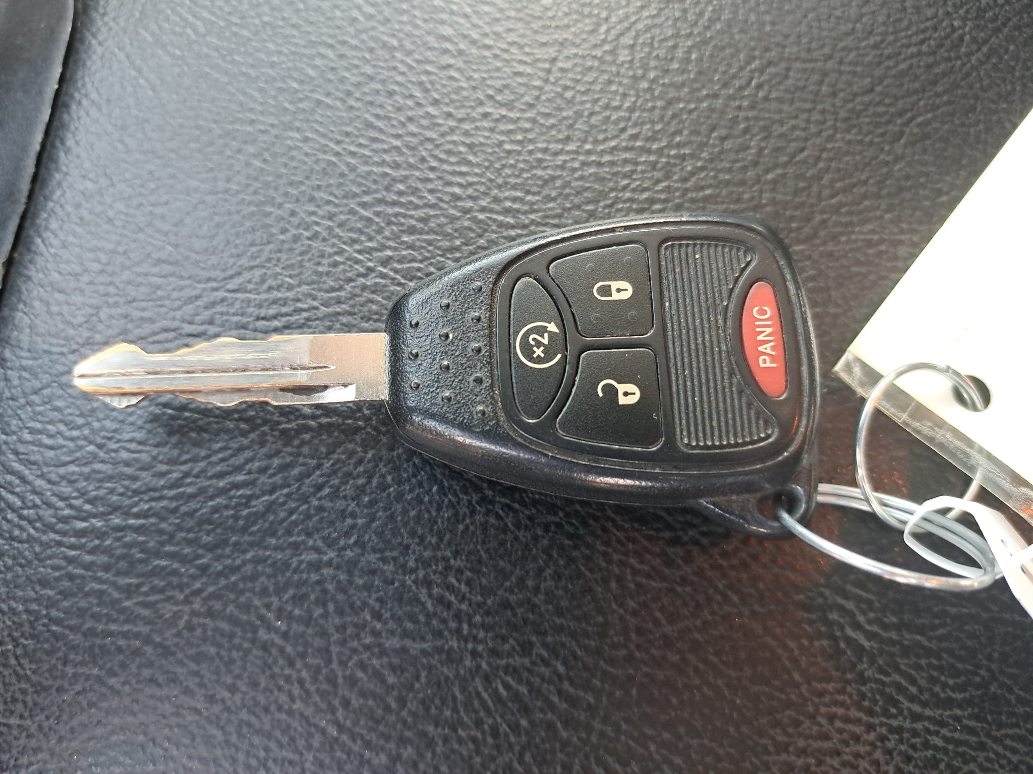 Used 2018 Jeep Wrangler Unlimited Sahara w/ Dual Top Group AWD/4WD image 31