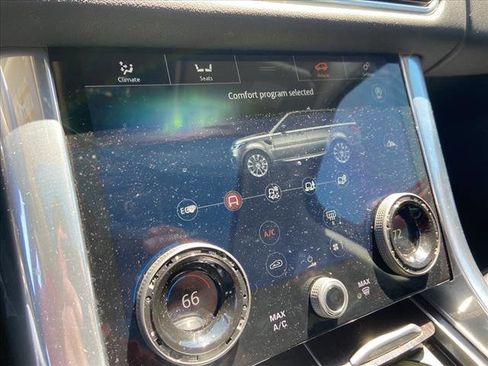 Used 2020 Land Rover Range Rover Sport SE image 22