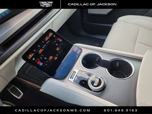 New 2026 Cadillac Vistiq Sport image 15