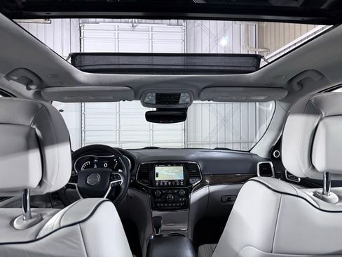 Used 2021 Jeep Grand Cherokee Summit AWD/4WD image 45