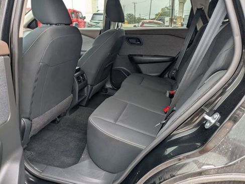 Used 2023 Nissan Rogue S AWD/4WD image 22