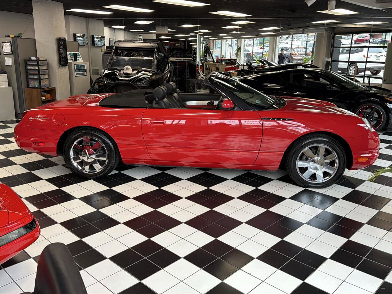 Used 2002 Ford Thunderbird RWD image 24