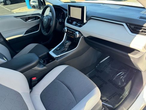 Used 2023 Toyota RAV4 XLE image 13