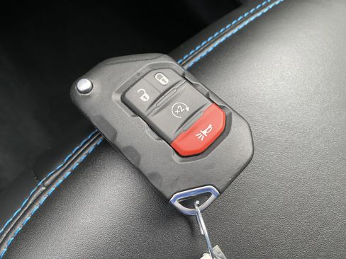 Used 2024 Jeep Wrangler Unlimited Rubicon 4xe image 39