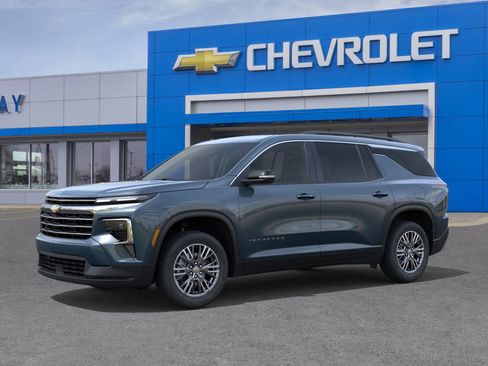 New 2026 Chevrolet Traverse LT w/ LPO, Floor Liner Package image 2