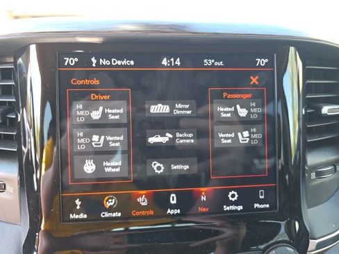 Used 2019 RAM 1500 Laramie AWD/4WD image 5