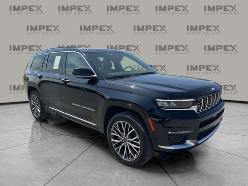 Used 2025 Jeep Grand Cherokee L Summit image 7