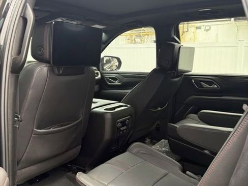 Used 2023 Chevrolet Tahoe RST w/ Luxury Package AWD/4WD image 3