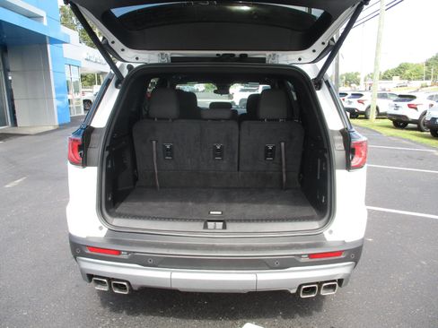 Used 2025 GMC Acadia Elevation image 5