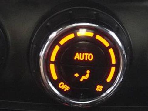 Used 2022 MINI Cooper 4-Door Hardtop FWD image 17