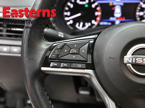 Used 2023 Nissan Altima 2.5 SV w/ SV Premium Package AWD/4WD image 15