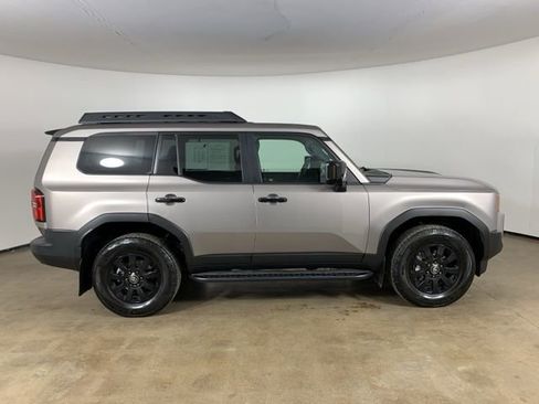 Used 2024 Toyota Land Cruiser image 7