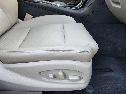 Used 2013 Cadillac ATS Luxury w/ Cold Weather Package image 37