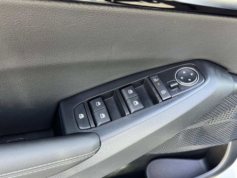 New 2026 Kia Seltos S image 16