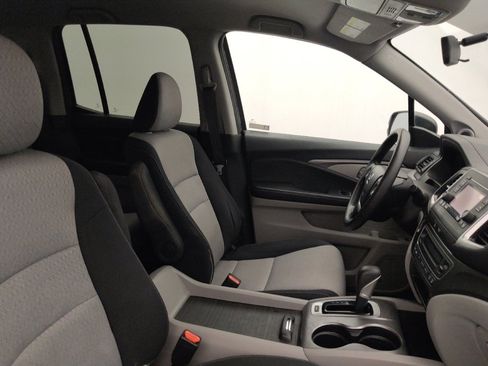 Used 2019 Honda Ridgeline RT image 21