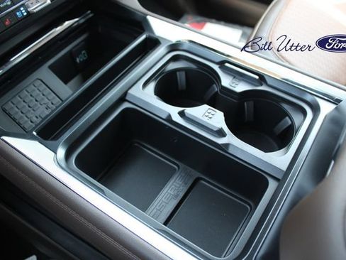 New 2026 Ford F350 4x4 Crew Cab Super Duty image 13