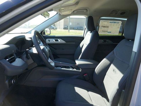 New 2026 Ford Explorer Active AWD/4WD image 17