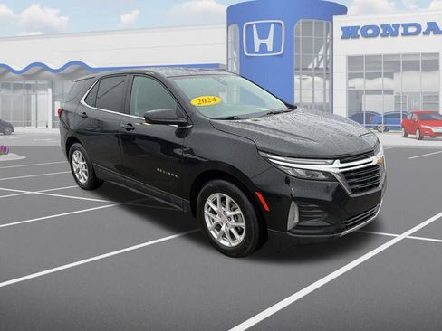 Used 2024 Chevrolet Equinox LT image 1