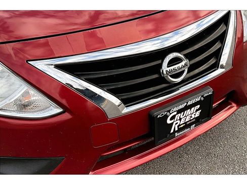 Used 2019 Nissan Versa SV image 30