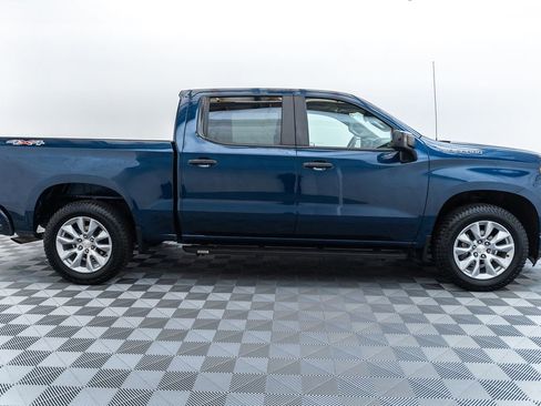 Used 2022 Chevrolet Silverado 1500 Custom w/ Safety Confidence Package AWD/4WD image 4