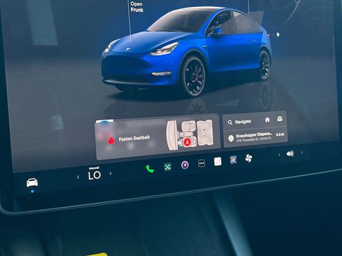 Used 2023 Tesla Model Y Performance image 20