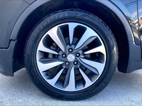 Used 2019 Buick Encore Essence FWD image 8