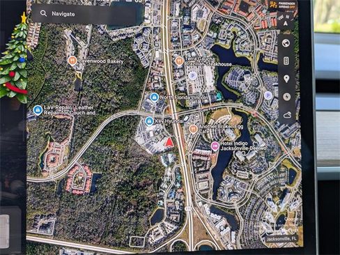 Used 2023 Tesla Model Y Long Range image 24