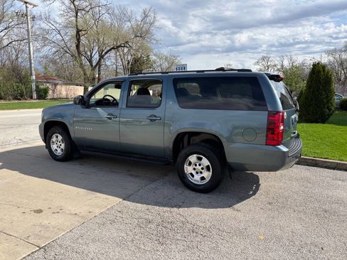 Used 2009 Chevrolet Suburban LT w/ Convenience Package 1 image 26