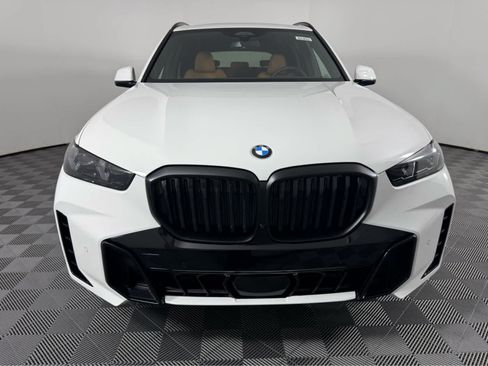 New 2026 BMW X5 xDrive40i w/ M Sport Package AWD/4WD image 8