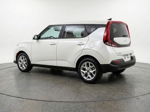 Used 2025 Kia Soul LX w/ LX Technology Package image 6