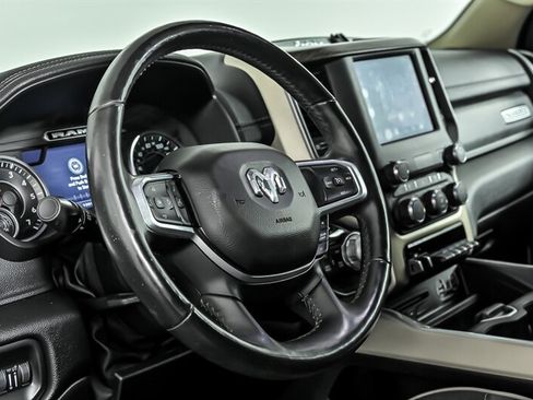 Used 2019 RAM 1500 Laramie AWD/4WD image 19
