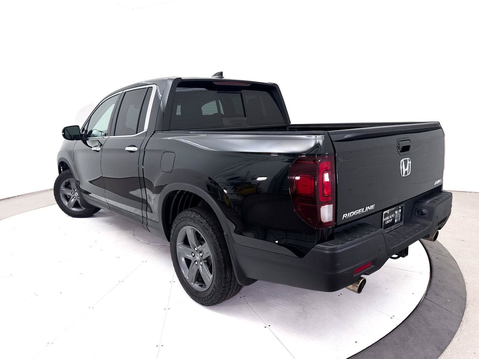 Used 2023 Honda Ridgeline RTL-E image 2