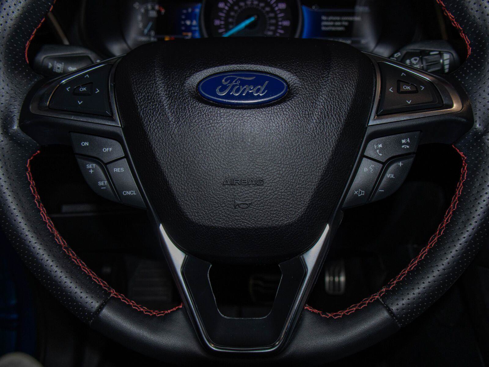 Used 2022 Ford Edge ST-Line AWD/4WD image 11