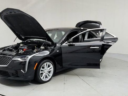 Certified 2022 Cadillac CT4 Luxury w/ Sun And Sound Package image 9