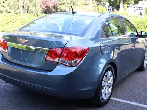 Used 2012 Chevrolet Cruze LS w/ Connectivity Package FWD image 3