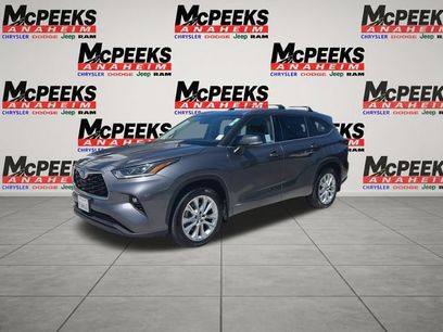 Used 2023 Toyota Highlander Limited