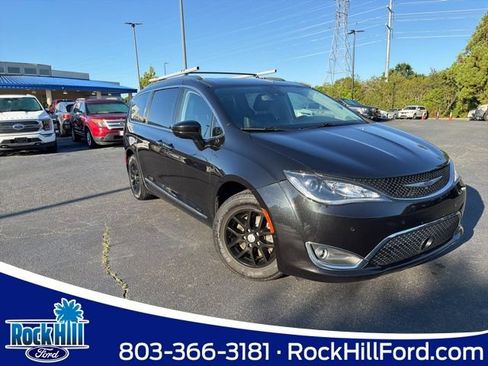 Used 2020 Chrysler Pacifica Touring-L w/ Advanced Safetytec Group FWD image 1