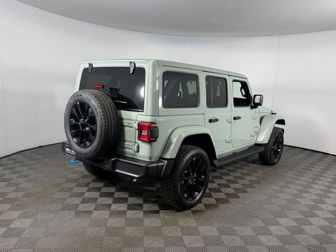 Used 2024 Jeep Wrangler Unlimited Sahara w/ Safety Group AWD/4WD image 5
