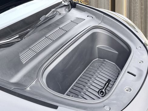 Used 2023 Tesla Model Y Performance image 15